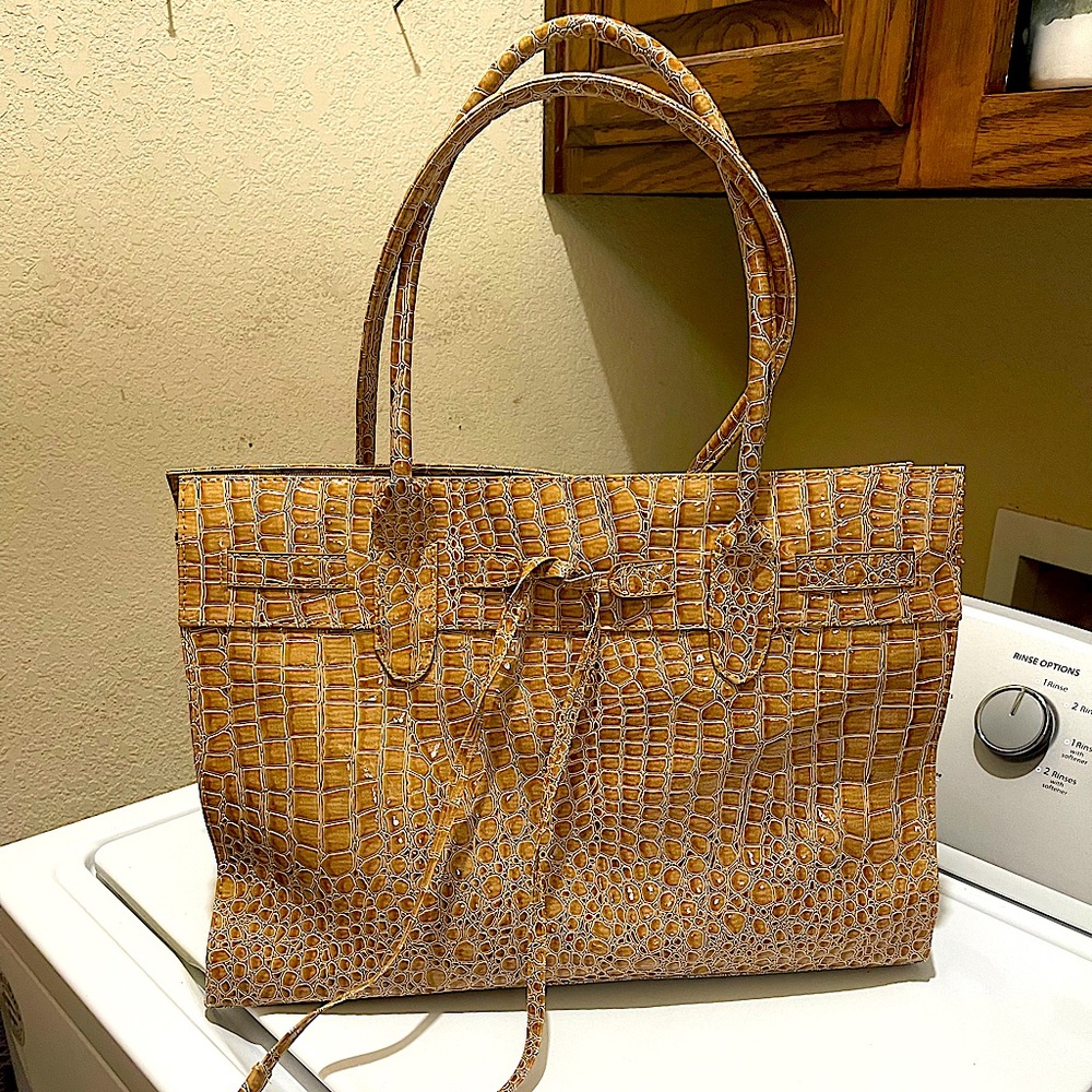 Jane Jones Collection Large shoulder bag.